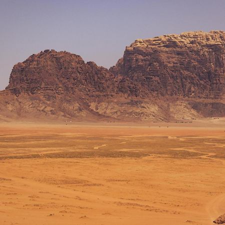 Hotel Golden Day à Wadi Rum Extérieur photo