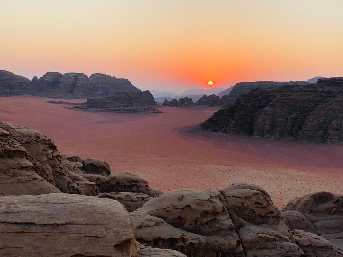 Hotel Golden Day à Wadi Rum Extérieur photo
