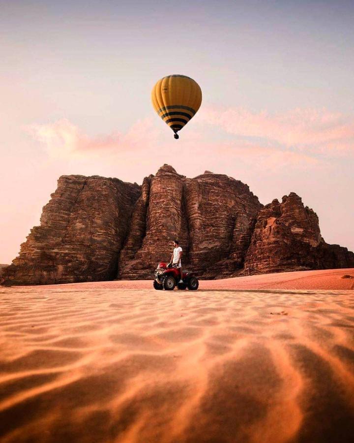Hotel Golden Day à Wadi Rum Extérieur photo